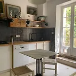 בית אירוח La Maison Carree - De Charme - Clim & Piscine Chauffee *