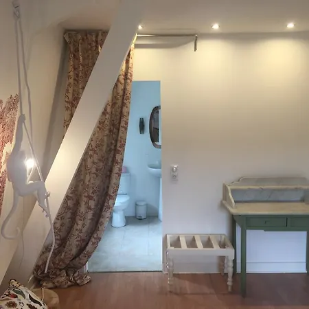 La Maison Carree - De Charme - Clim & Piscine Chauffee Les Eyzies