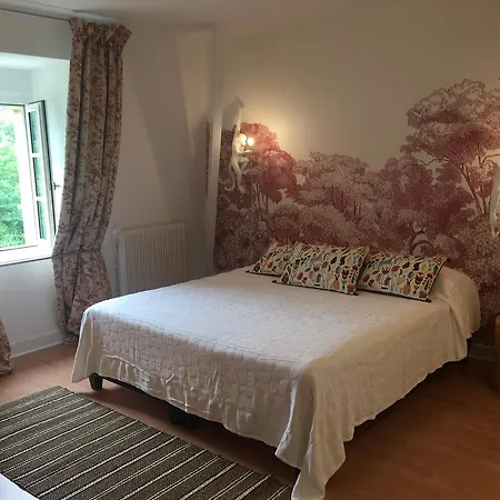 Homestay La Maison Carree - De Charme - Clim & Piscine Chauffee