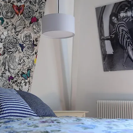 Ubytování v soukromí La Maison Carree - De Charme - Clim & Piscine Chauffee