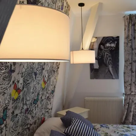 La Maison Carree - De Charme - Clim & Piscine Chauffee
