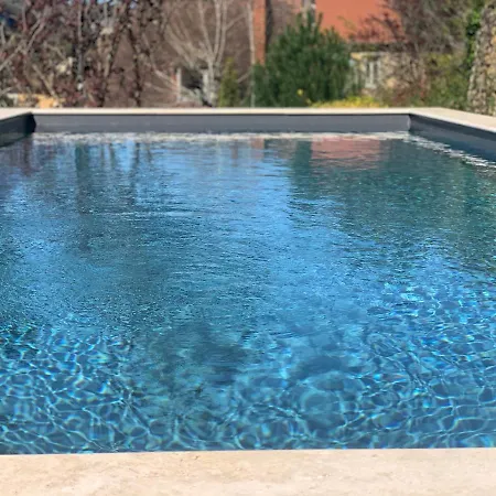 La Maison Carree - De Charme - Clim & Piscine Chauffee Les Eyzies